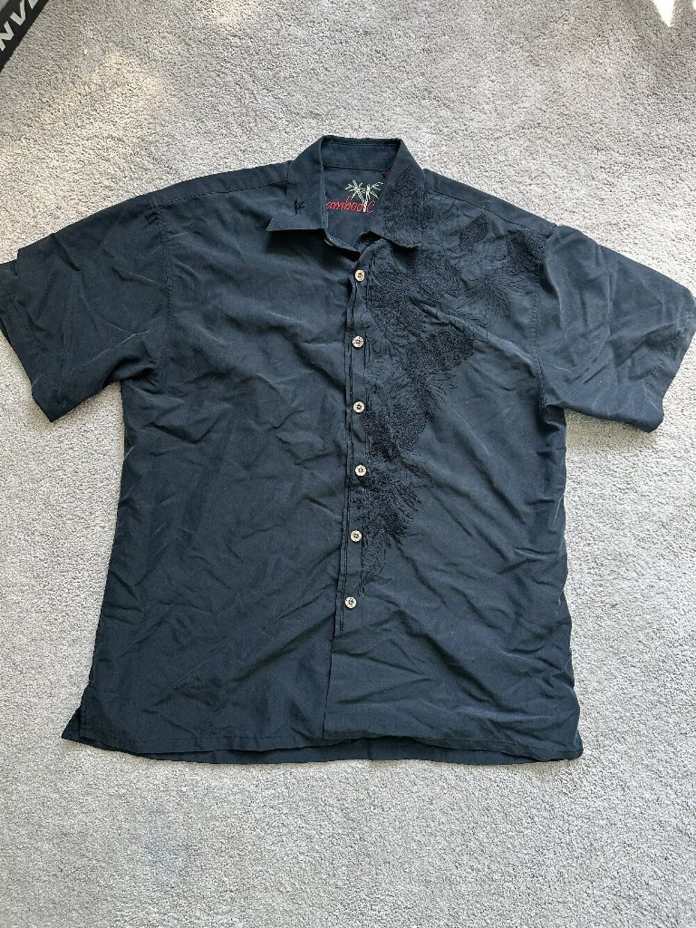 Bamboo Cay Black Embroidered Resort Shirt Mens Small